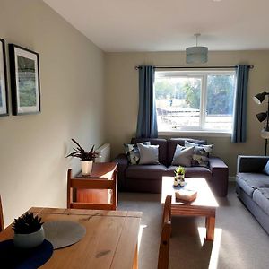 Appartement à 2 Chambres à Coucher