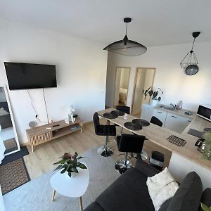 Appartement à 2 Chambres à Coucher