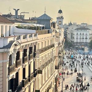 Piso Atico Con Terraza Y Jacuzzi Con Vistas A Sol En Madrid Centro