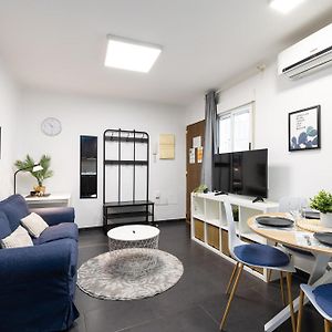 Appartement à 2 Chambres à Coucher