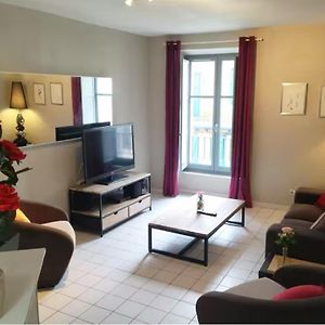 Appartement à 2 Chambres à Coucher