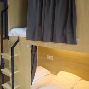Chambre Juste Pour Femmes Dortoir
