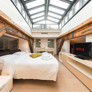 Appartement à 2 Chambres à Coucher