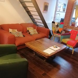 Appartement à 2 Chambres à Coucher