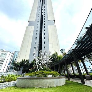 Axon Suites By Pavilion Forest