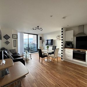 Appartement à 2 Chambres à Coucher