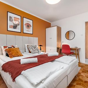 Appartement à 2 Chambres à Coucher