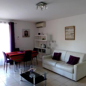 Appartement à 2 Chambres à Coucher