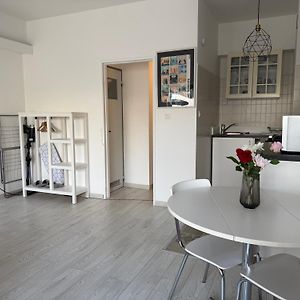 Lovely Condo Next To European Area