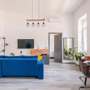 Hero'S Haven Apartment
