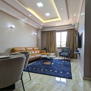Appartement à 2 Chambres à Coucher