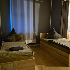 Appartement à 2 Chambres à Coucher