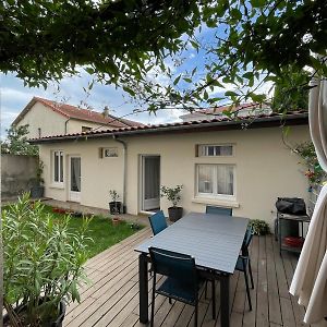 Appartement à 2 Chambres à Coucher