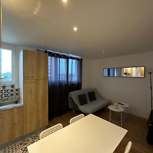 Appartement à 3 Chambres à Coucher