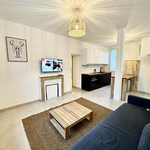 Appartement à 2 Chambres à Coucher