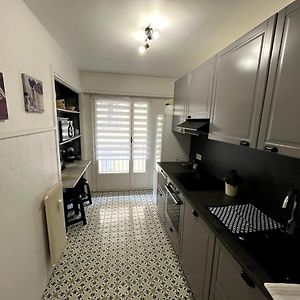 Appartement à 2 Chambres à Coucher