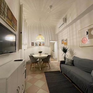Ambrogio 33 - Three Bedrooms Three Bathrooms