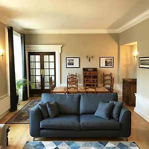 Appartement à 3 Chambres à Coucher