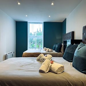 Appartement de Luxe à 2 Chambres à Coucher