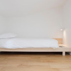 Dormitory Room Mixed