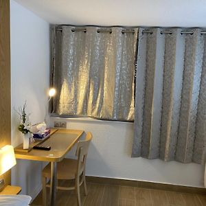 Chambre Double avec Accès aux Personnes Handicapées