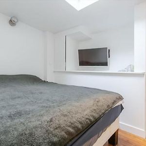 Appartement A Cote Du Sacree Coeur Et Montmartre