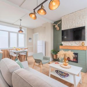 Appartement à 2 Chambres à Coucher