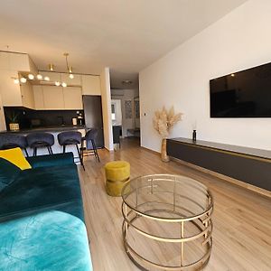 Appartement à 2 Chambres à Coucher