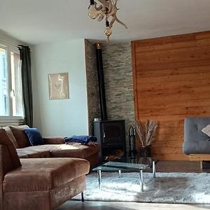 Appartement à 3 Chambres à Coucher