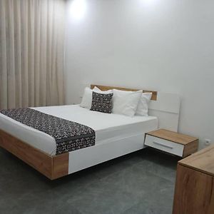 Appartement à 3 Chambres à Coucher