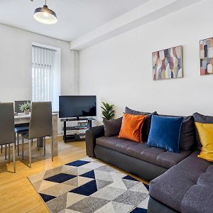 Appartement à 2 Chambres à Coucher