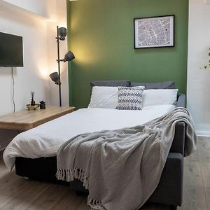 Appartement à 2 Chambres à Coucher