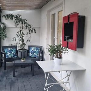 Appartement à 2 Chambres à Coucher