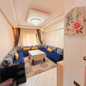 Appartement de Luxe à 2 Chambres à Coucher