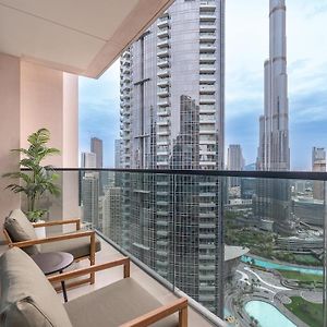 Luxurious 3-Bedroom Apartment In Downtown Near Burj Khalifa In Dubai Mall