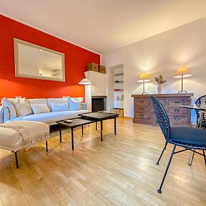 Appartement à 2 Chambres à Coucher