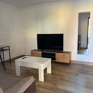 Apartamento 5 A 10 Min De La Estacion De Bus Y Tren Maria Zambrano