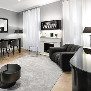 Appartement à 2 Chambres à Coucher