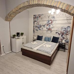Millionrosesvintage Apartmanhotel Vaci Street