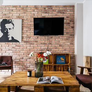 Appartement à 2 Chambres à Coucher