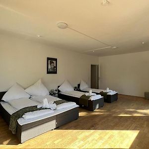 Appartement à 3 Chambres à Coucher