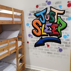 Dormitory Room Mixed
