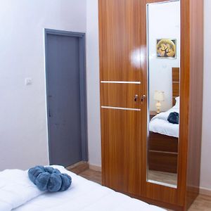 Villa à 2 Chambres à Coucher