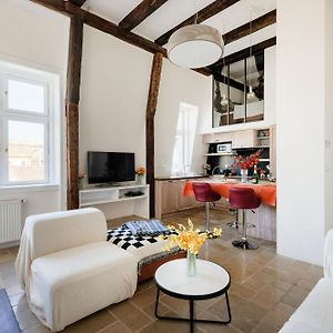 Appartement à 2 Chambres à Coucher
