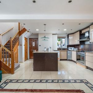 Appartement à 3 Chambres à Coucher
