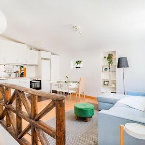 Appartement à 2 Chambres à Coucher