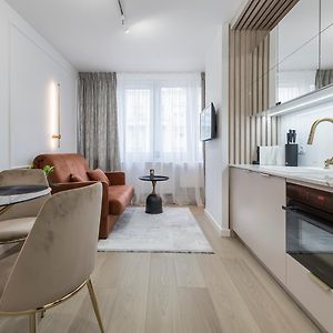Apartament Jerozolimskie 89 Centrum Warszawy W Pelni Wyposazone