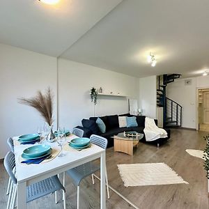Appartement à 2 Chambres à Coucher