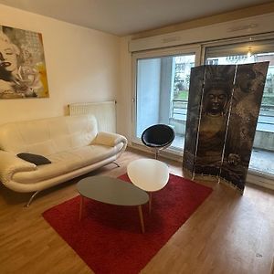 Appartement à 3 Chambres à Coucher