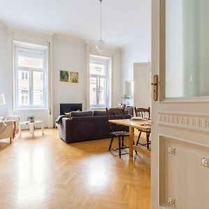 Bourgeois Elegance In The Heart Of Budapest